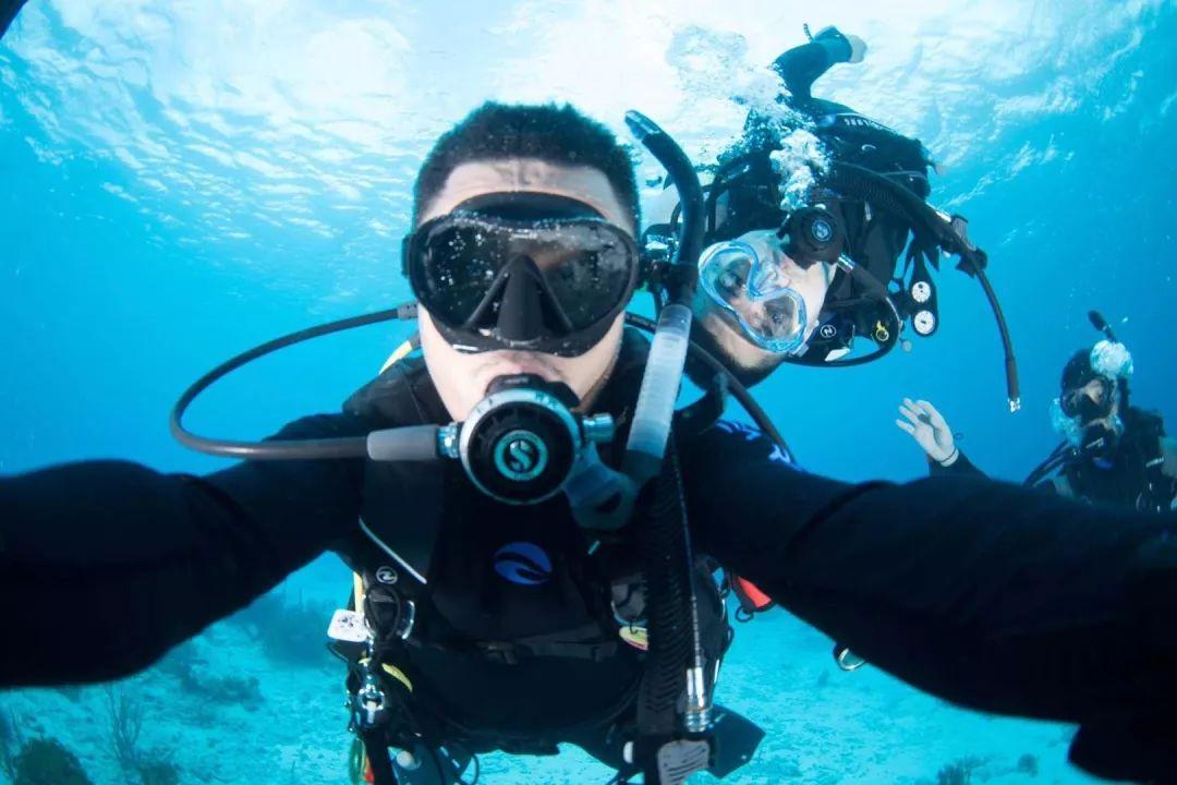 逃离冰淇淋世界